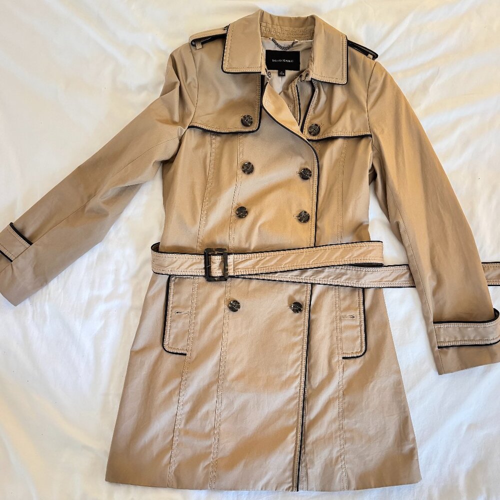 Banana Republic Trench Coat Tan w/Black Trim